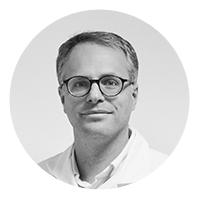 Professeur Robert CAIAZZO